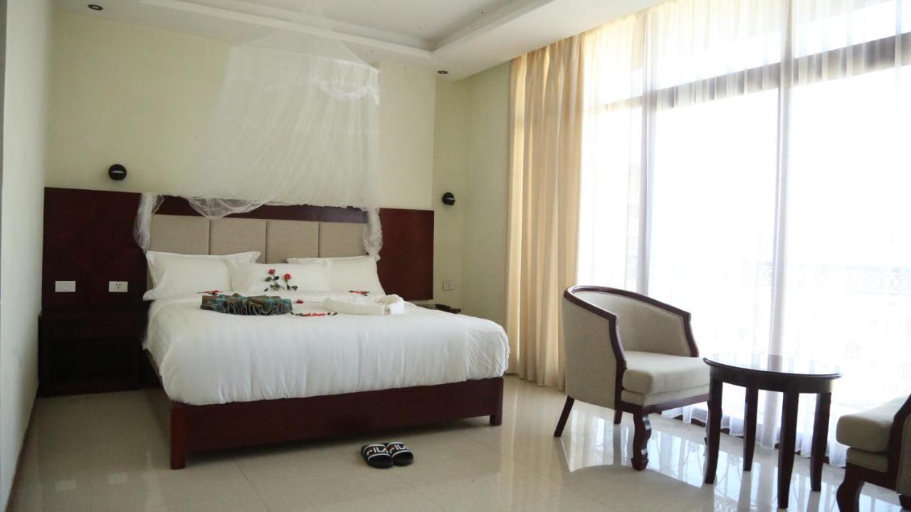 Winn Hotel - Μπαχρ-Νταρ Εξωτερικό φωτογραφία